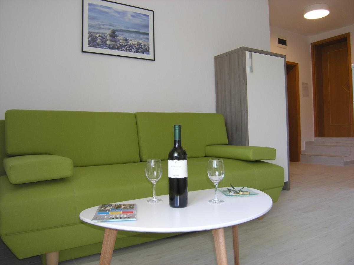 Apartments Aventura Baska For Relaxing Holidays Eksteriør bilde