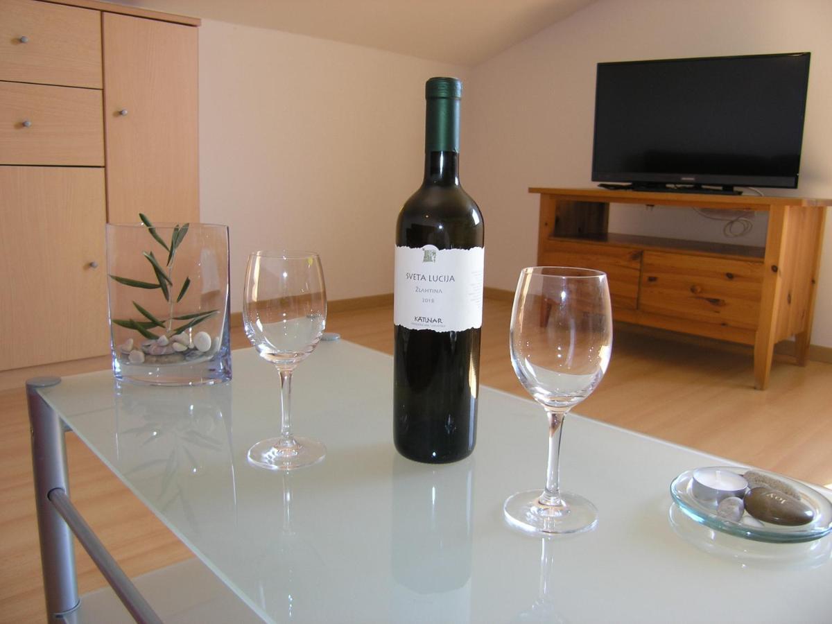 Apartments Aventura Baska For Relaxing Holidays Eksteriør bilde