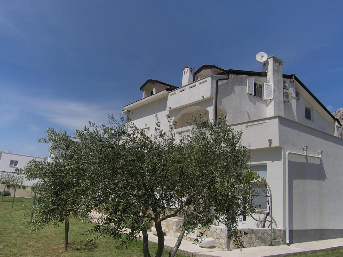 Apartments Aventura Baska For Relaxing Holidays Eksteriør bilde