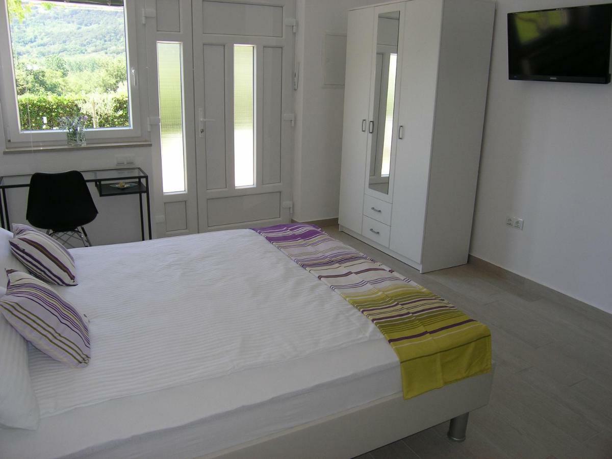 Apartments Aventura Baska For Relaxing Holidays Eksteriør bilde